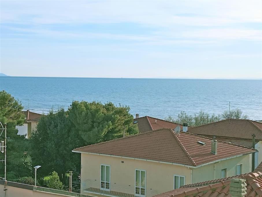 Appartamento A 50 Mt Dal Mare Rosignano Solvay Exteriör bild
